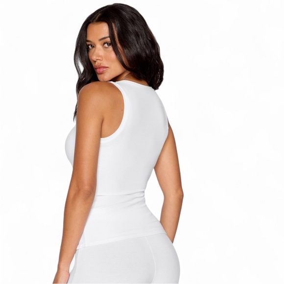 Fabletics | White Soft Rib Tank - Picture 2 of 6